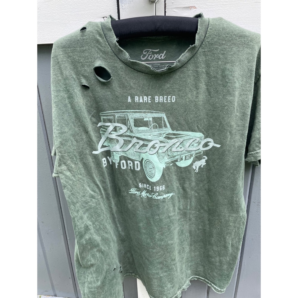 NWOT Ford Bronco A Rare Breed Hand Distressed Graphic T-Shirt Mens Large